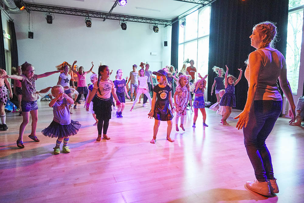 Streetdance les voor kinderen in studio oost